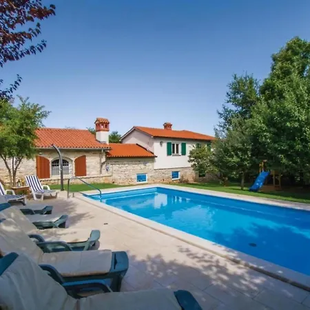 Holiday home Gemuetliches In Ruzici Mit Offenem Kamin